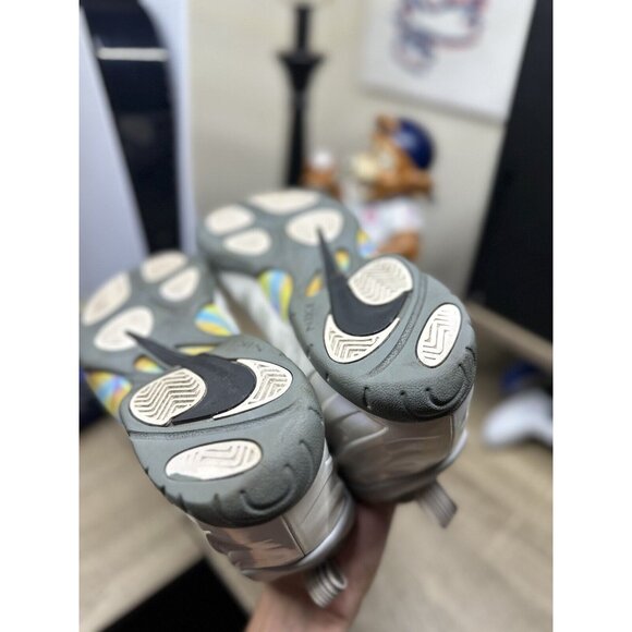 Nike Air Foamposite One Light Smoke Rainbow Pixel Size 7Y 8.5W [CU1054-001] - Picture 5 of 7